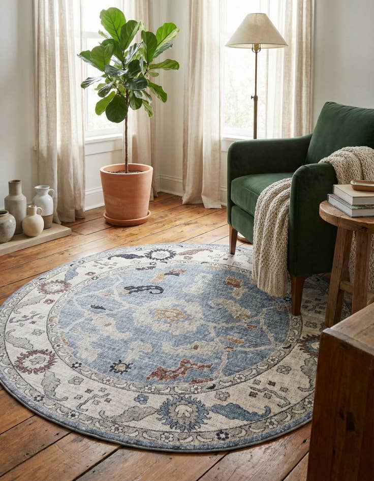 Detail image of 7' x 7' Eco Traditional Round Rug