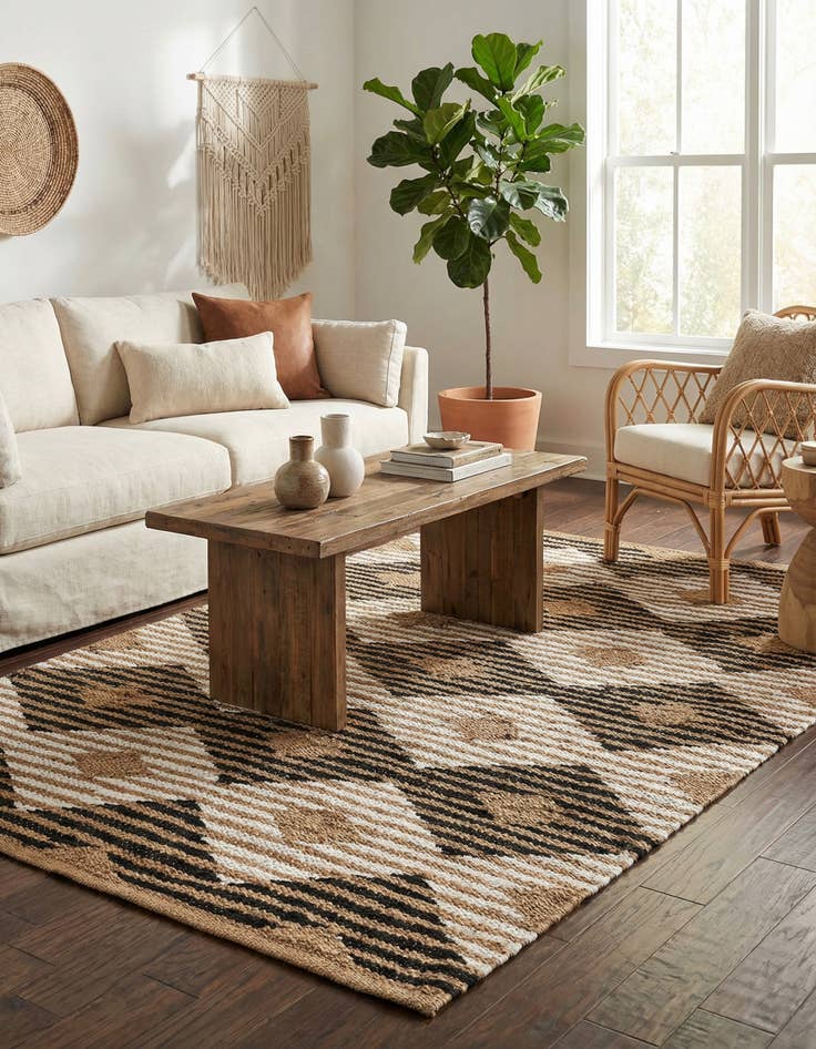 Detail image of 5' 1 x 8'  Hand Woven Chindi Jute Rug