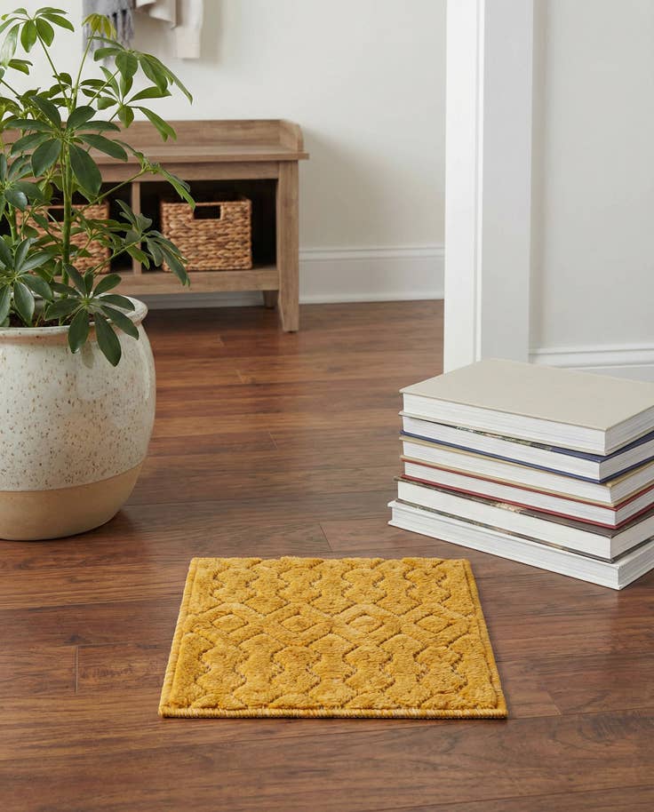 Detail image of 1' 4 x 1' 4 Easy-Clean Trellis Textured Indoor / Outdoor Sample Rug