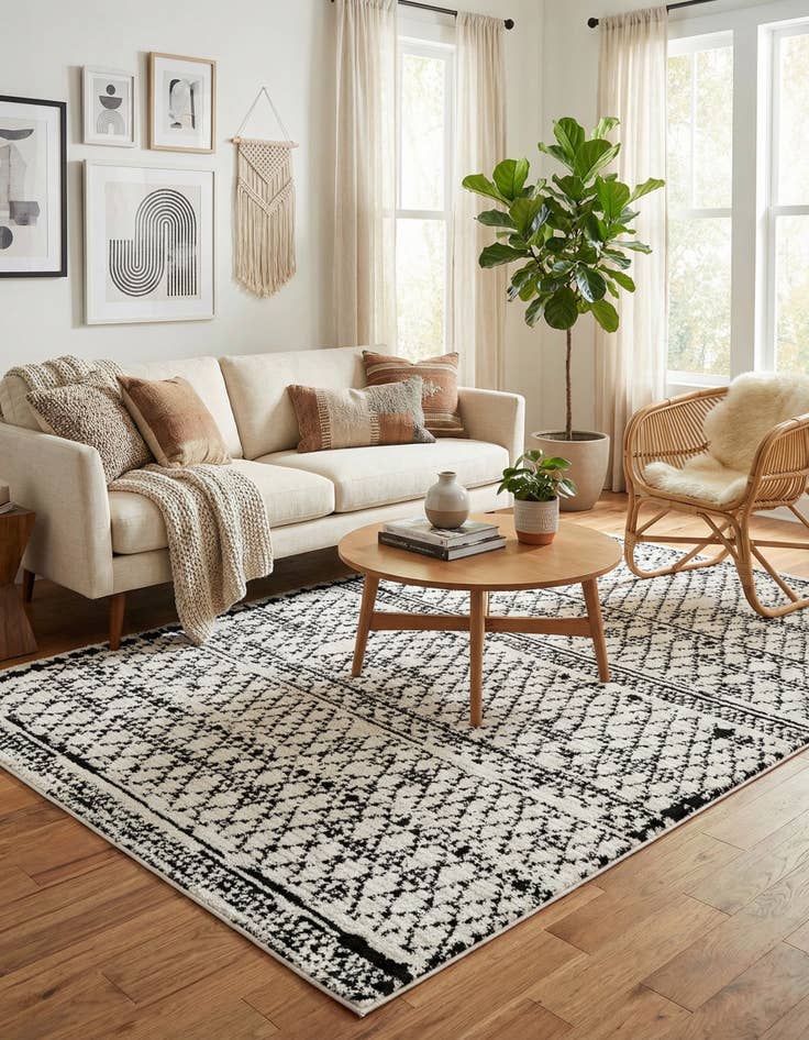 Detail image of 5' x 8' Morocco Rug