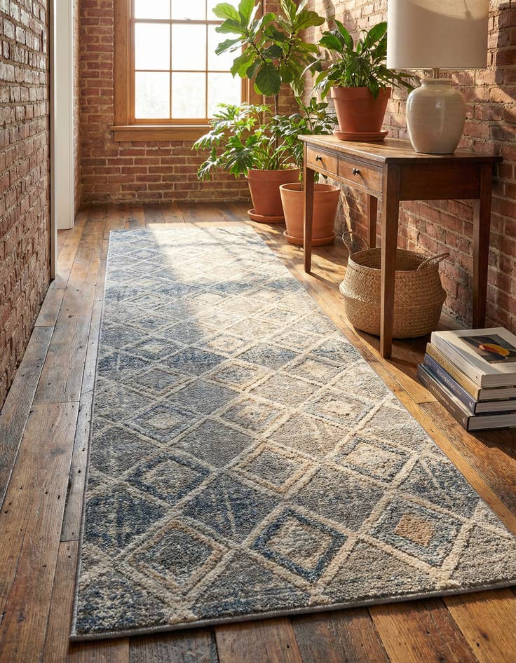 Detail image of 2' 7 x 13' Caspian Runner Rug