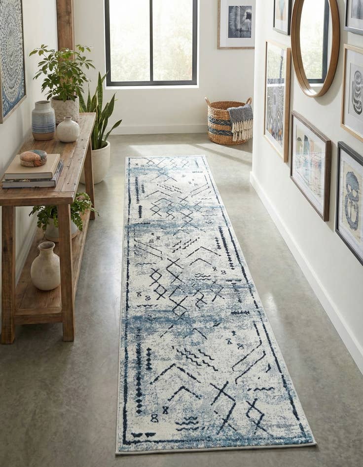 Detail image of 2' 7 x 12' Kamala Washable Runner Rug