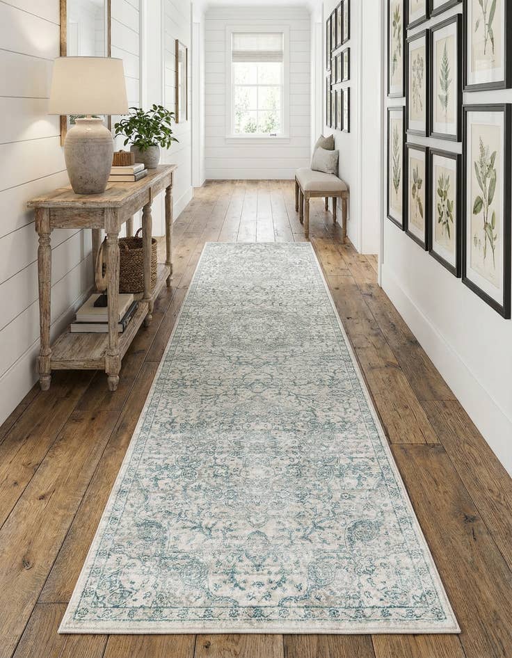 Detail image of 2' 7 x 10' 2 Newport Runner Rug