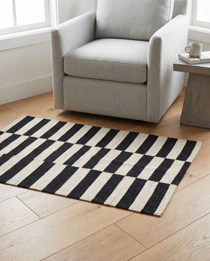 2' 8 x 3' 10 Hand Woven Kilim Modern Wool Rug