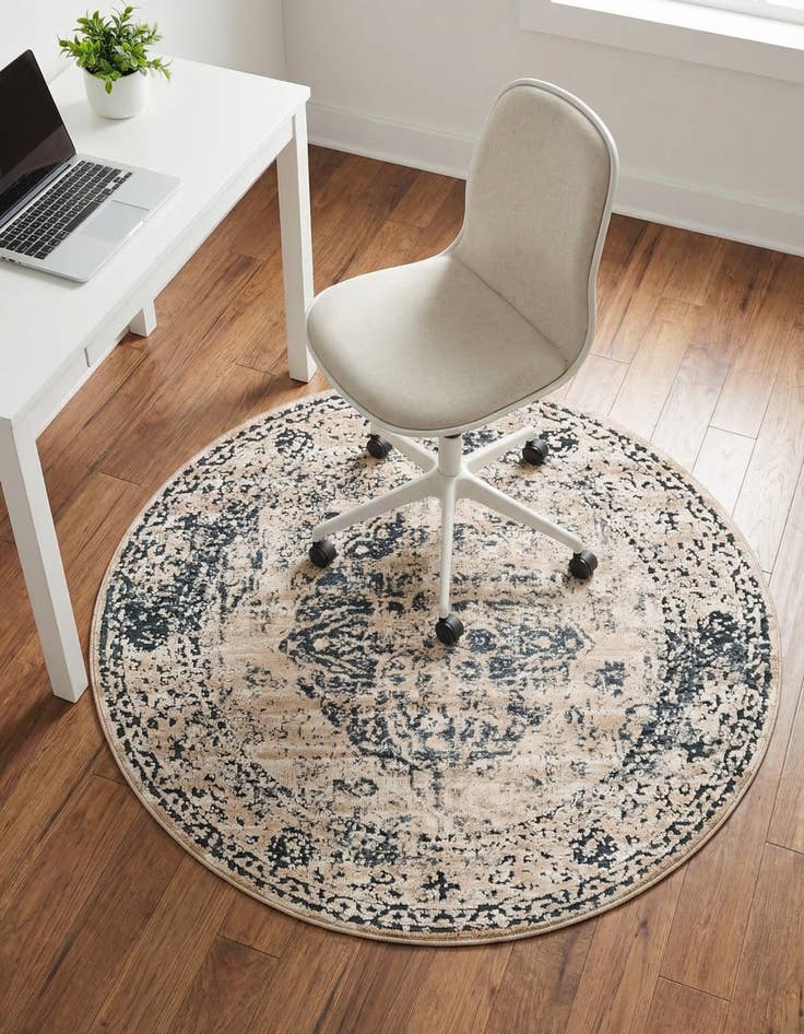 Detail image of 3' x 3' Eliza Round Rug