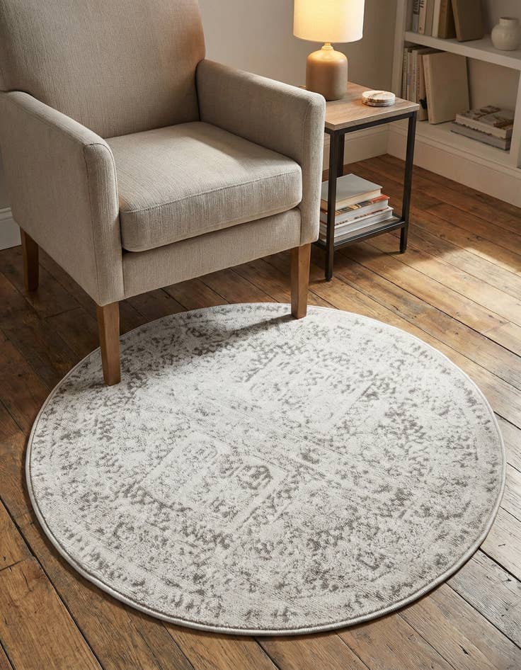 Detail image of 3' x 3' Oxford Round Rug