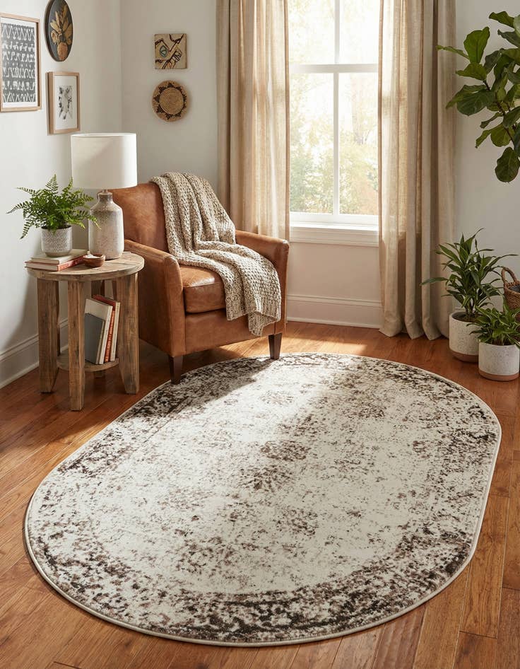 Detail image of 4' 1 x 6' 1 Monaco Oval Rug