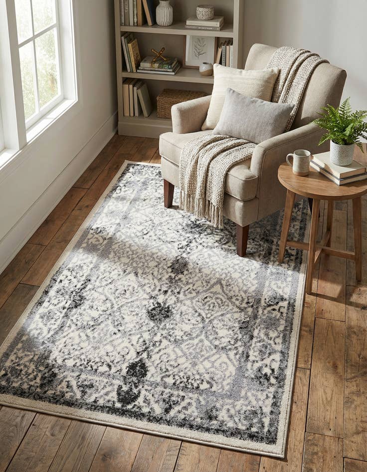 Detail image of 3' x 5' 3 Miranda Rug