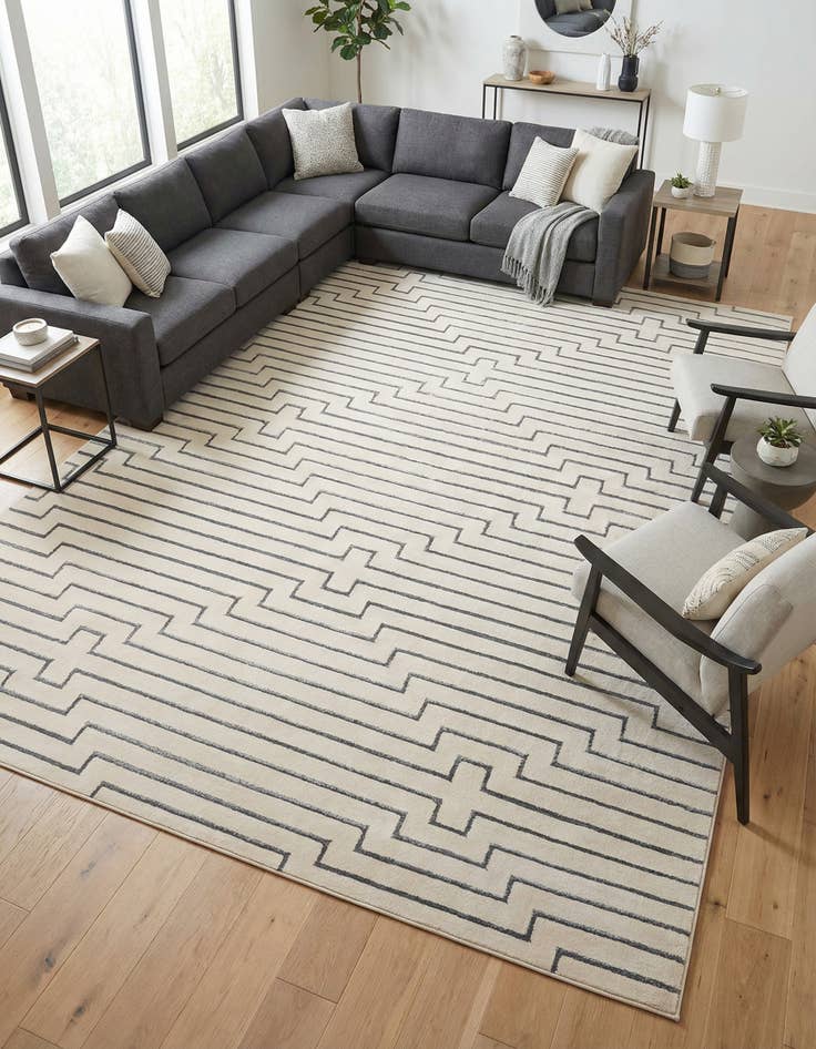 Detail image of 9' x 12' Vogue Geo Rug