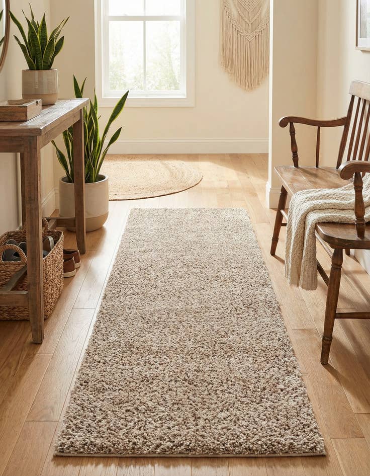 Detail image of 2' x 7' Zermatt Shag Runner Rug