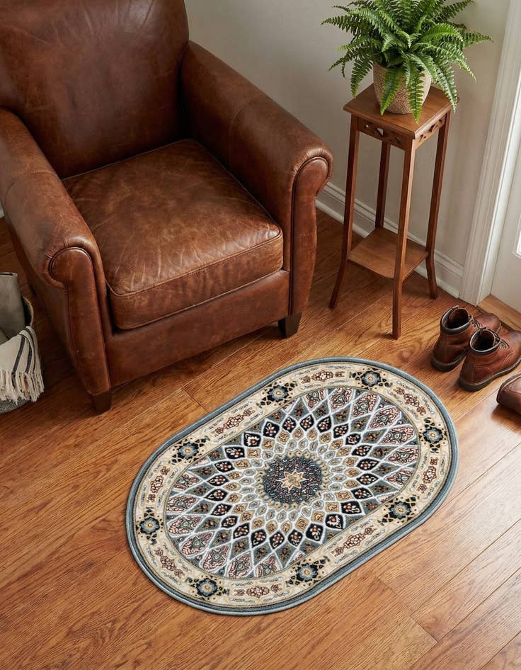 Detail image of 2' x 3' Nain Design Oval Rug