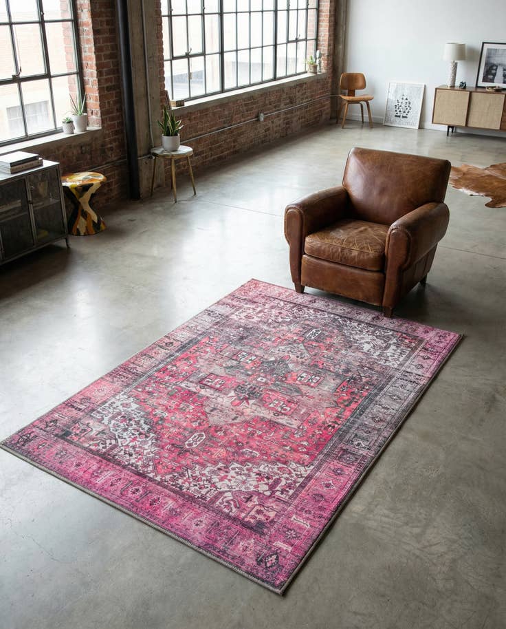 Detail image of 3' 6 x 5' 6 Washable Timeless Rug