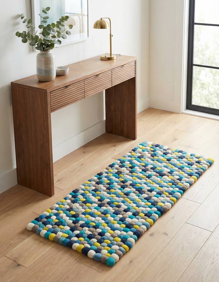 Detail image of 2' x 4' 1 Felt Ball Wool Runner Rug