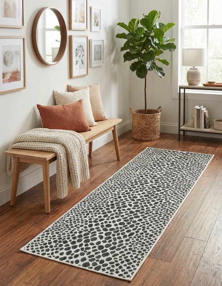 Detail image of 2' x 7' Washable Jill Zarin Cape Town Indoor / Outdoor Runner Rug