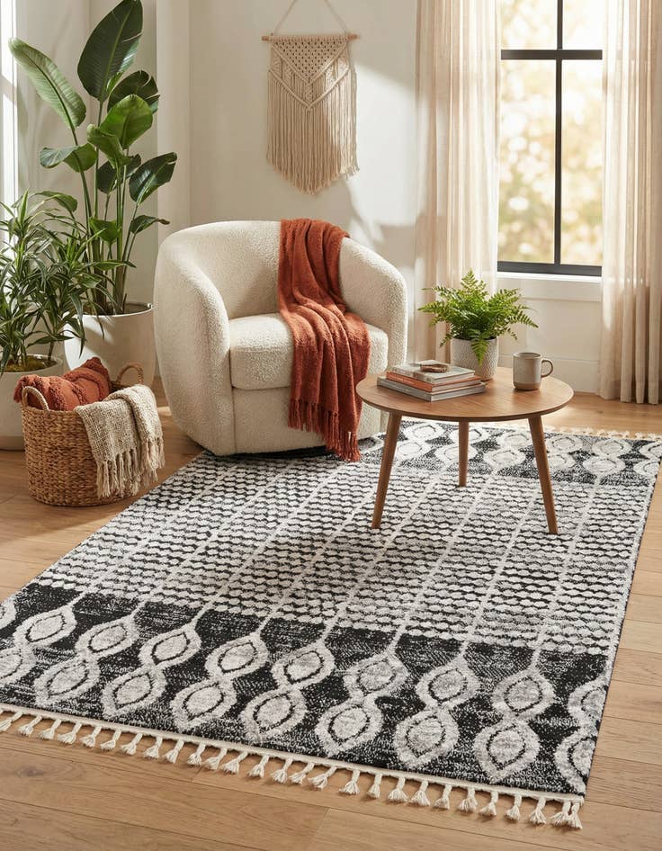 Detail image of 5' 3 x 8' Cherokee Rug