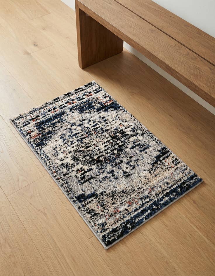 Detail image of 2' x 3' Tucson Rug