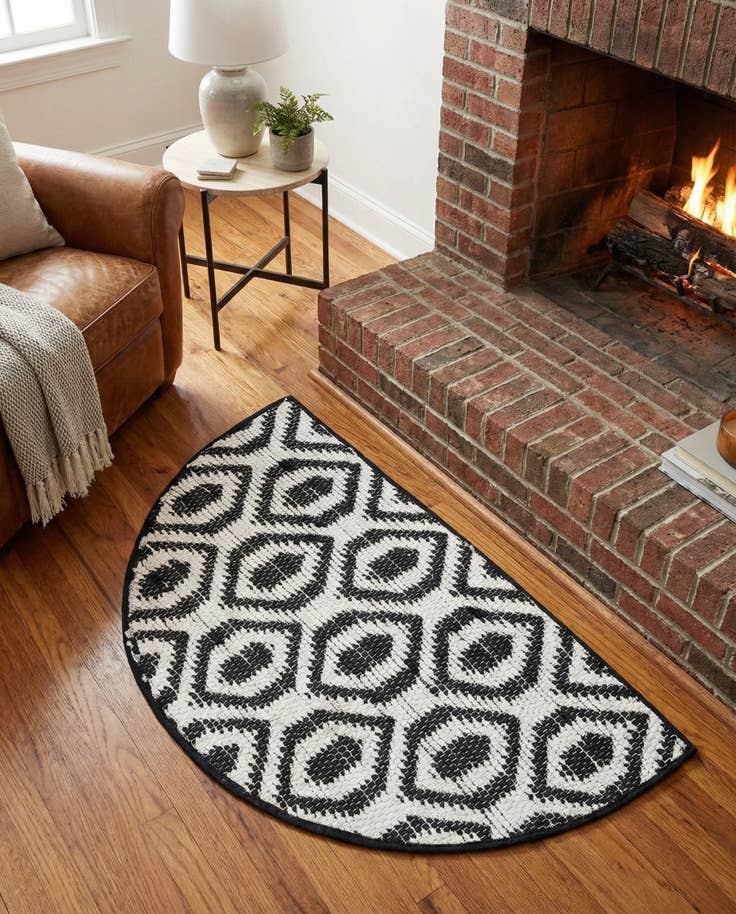 Detail image of 2' 2 x 3' 7 Hand Woven Chindi Jute Hearth Rug