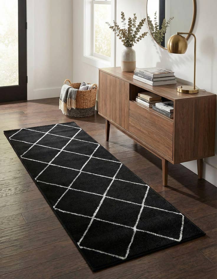 Detail image of 2' x 5' Vogue Geo Runner Rug