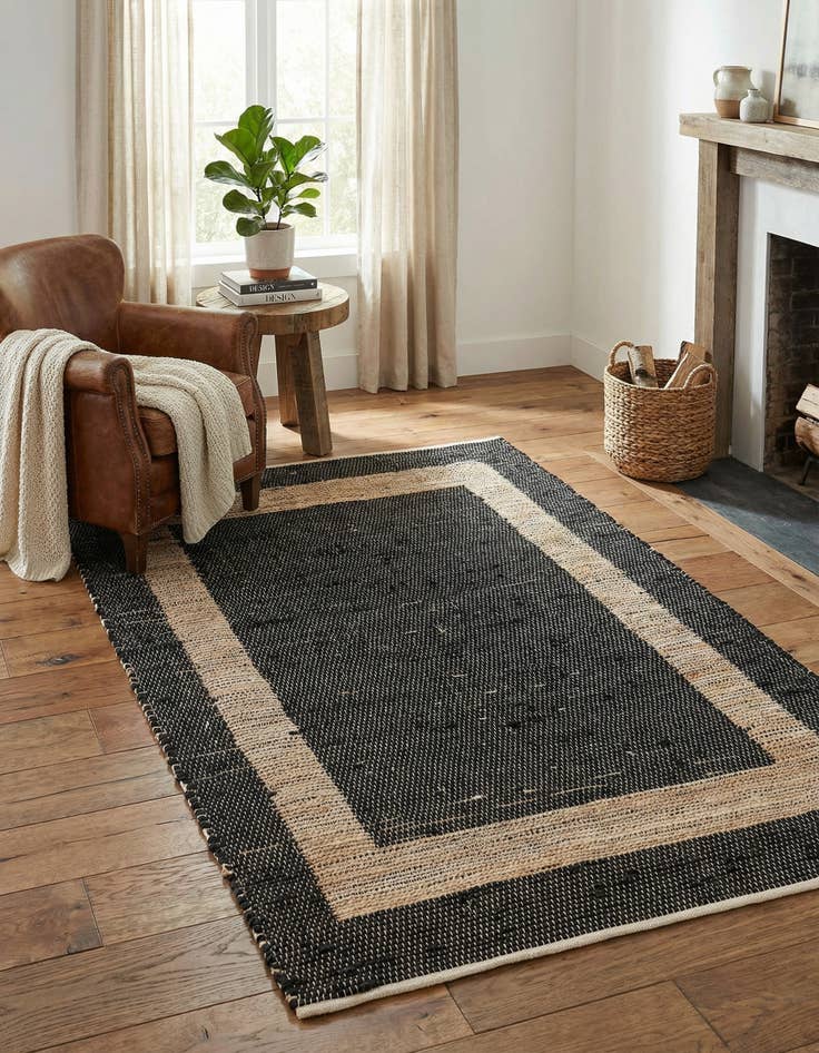 Detail image of 5' 1 x 8' Hand Woven Chindi Jute Rug