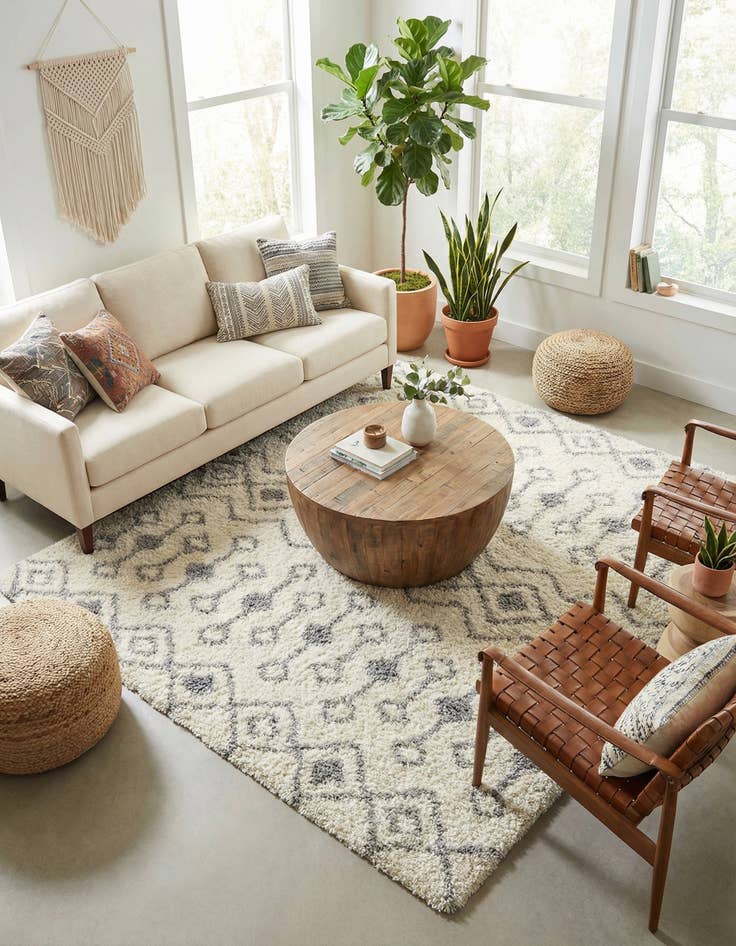 Detail image of 7' 10 x 7' 10 Moroccan Trellis Shag Square Rug