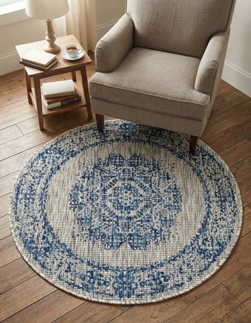 4' x 4' Easy-Clean Traditional Indoor / Outdoor Round Rug