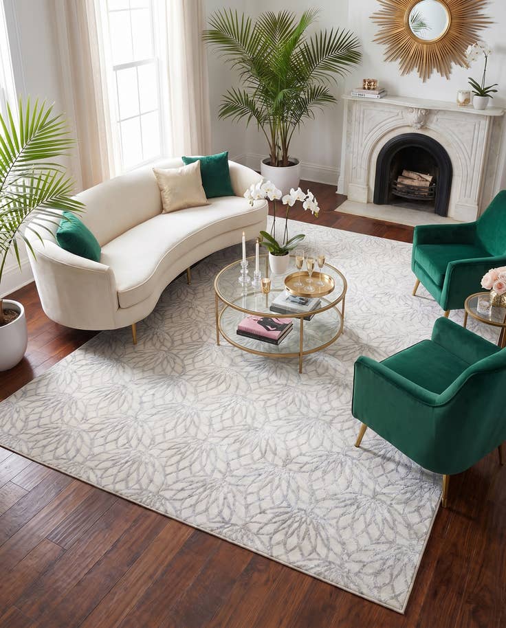 Detail image of 10' x 13' Marilyn Monroe™ Glam Dahlia Rug