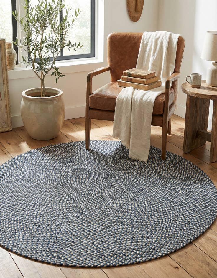 Detail image of 5' 1 x 5' 1 Handmade Tweed Braided Jute Round Rug