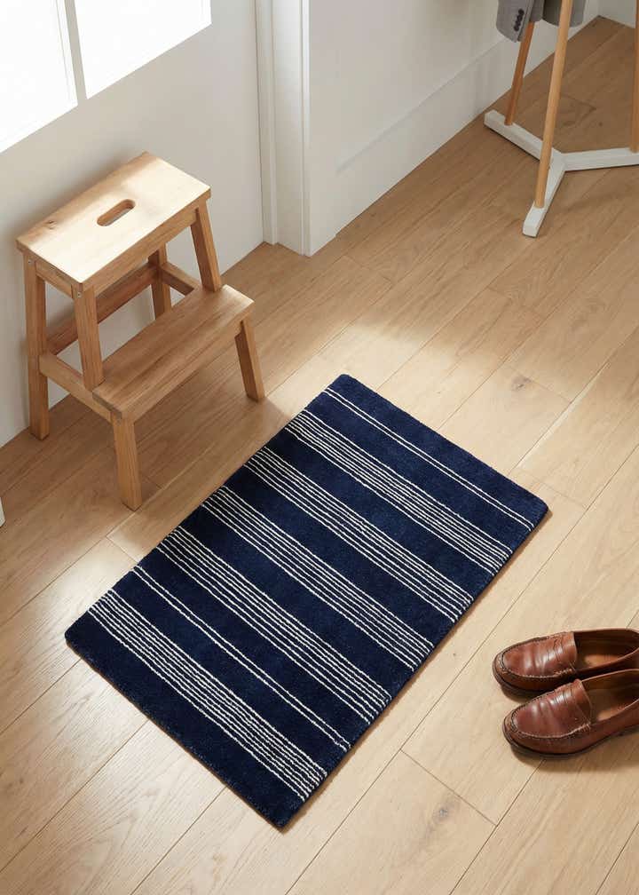 2' 2 x 3' 1 Jill Zarin Striped Wool Rug
