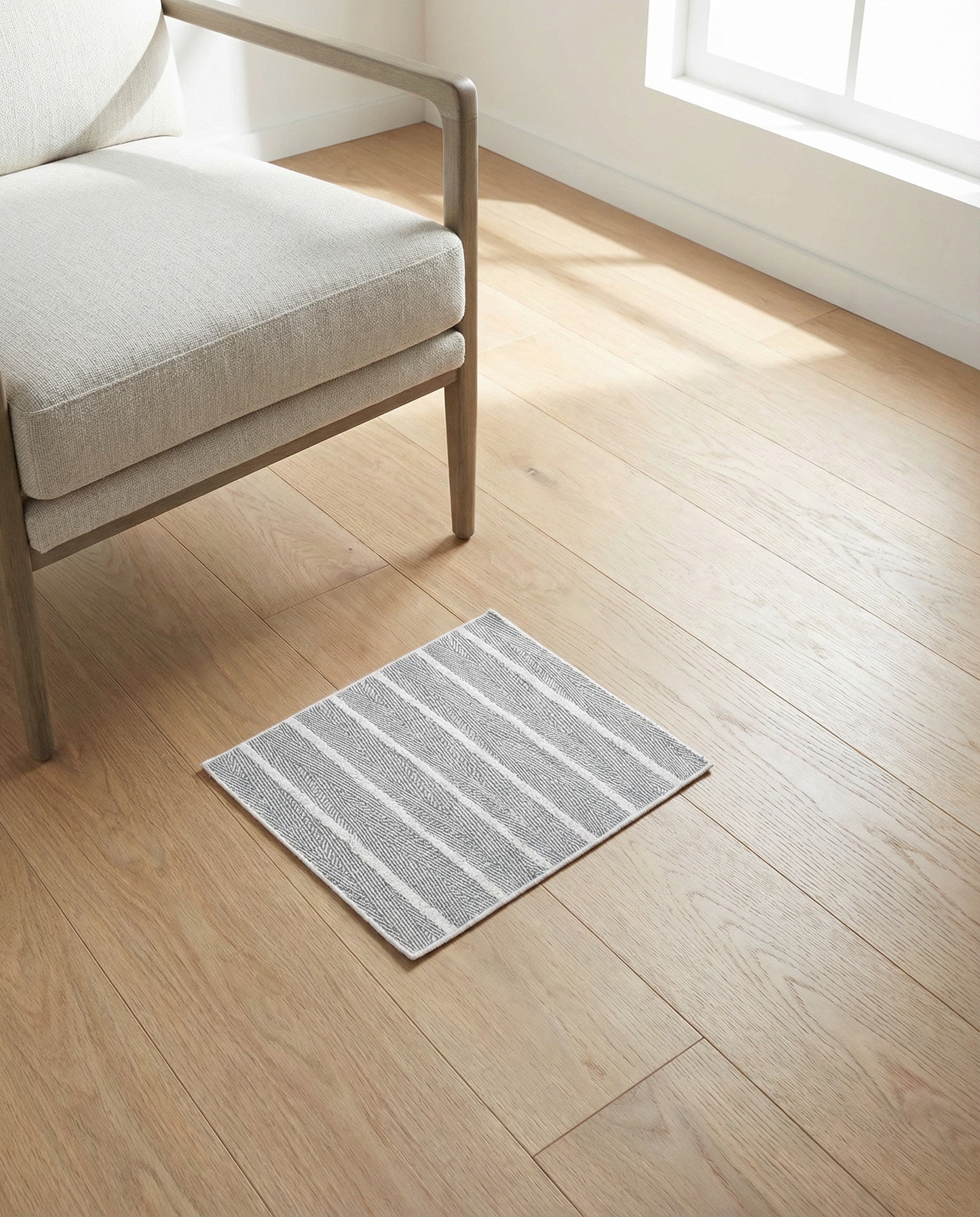 1' 3 x 1' 4 Sabrina Soto Casa Madrid Sample Rug