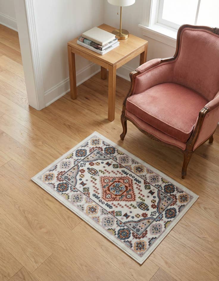 Detail image of 2' x 3' Kamala Washable Rug