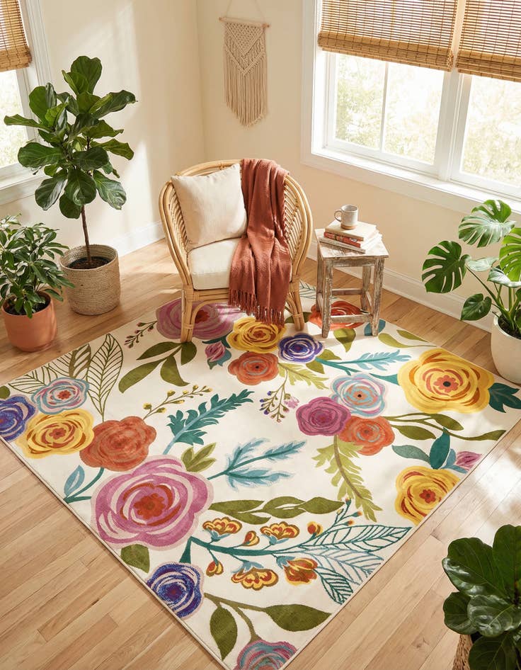 Detail image of 4' x 4' Blossom Square Rug