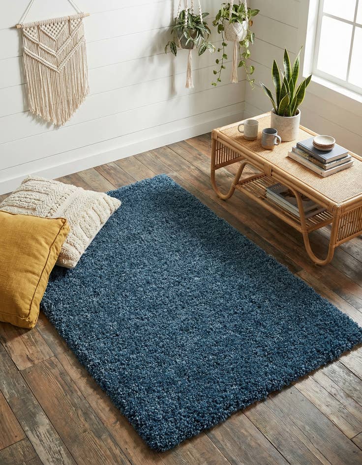 Detail image of 3' 10 x 6' Zermatt Shag Rug