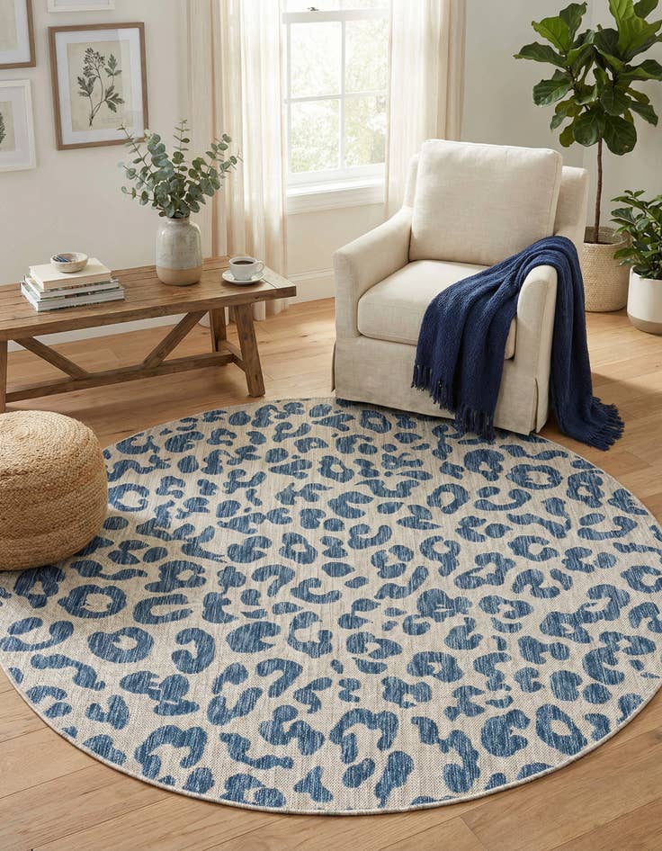 Detail image of 6' x 6' Washable Safari Indoor / Outdoor Round Rug