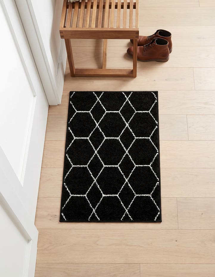 2' x 3' Lattice Frieze Rug