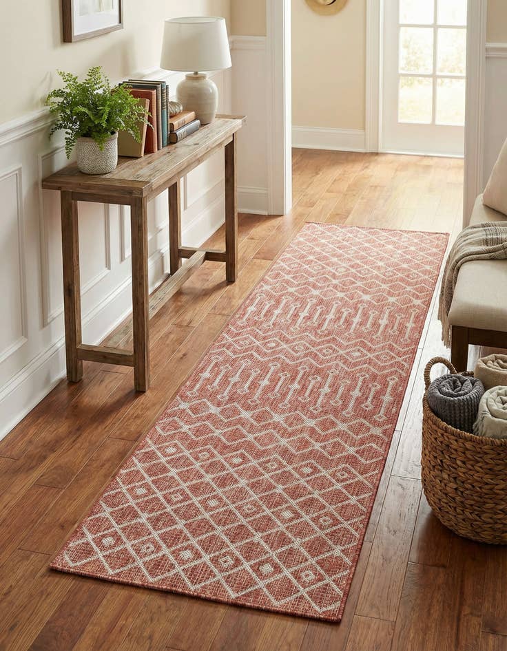 Detail image of 2' x 8' Washable Lattice Indoor / Outdoor Runner Rug
