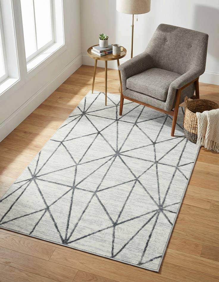 Detail image of 3' 3 x 5' 3 Lattice Trellis Rug