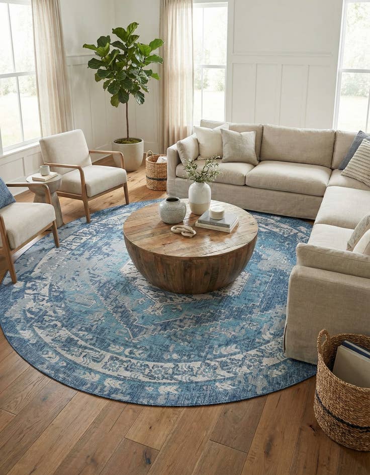 Detail image of 13' x 13' Easy-Clean Traditional Indoor / Outdoor Round Rug