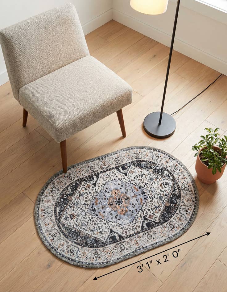 Detail image of 2' x 3' 1 Yara Oval Rug