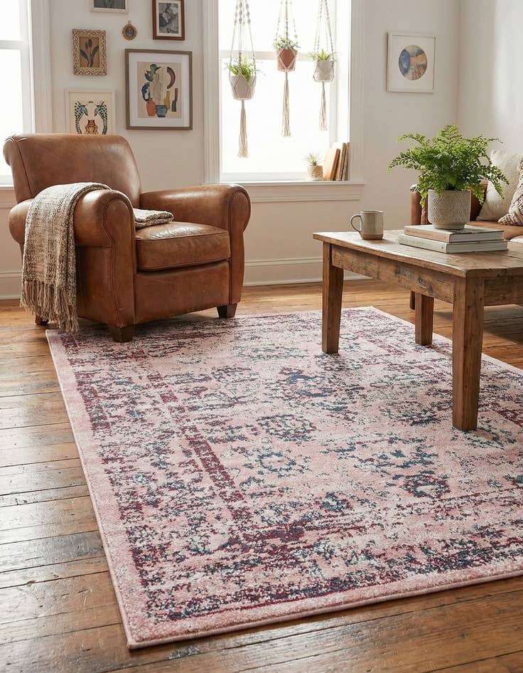 Detail image of 4' x 6' Charleston Rug