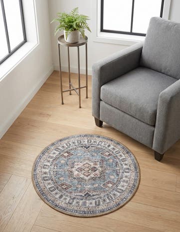Soft Green Washable Timeless Round Rug