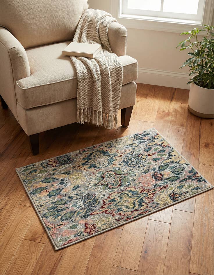 Detail image of 2' 2 x 3' Charleston Rug