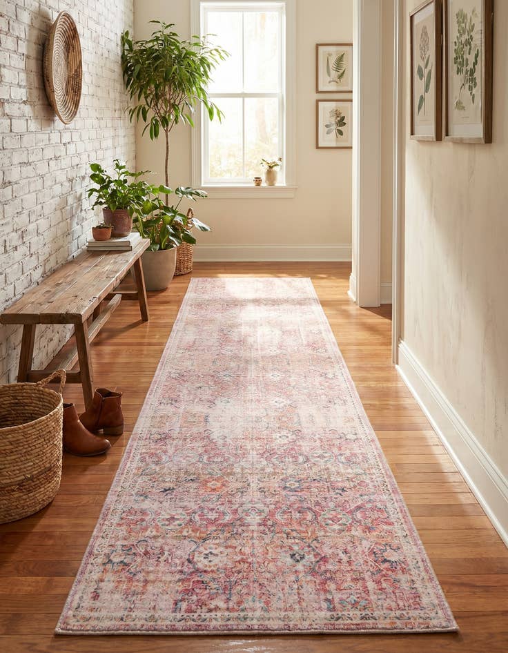 Detail image of 2' 7 x 14' Washable Nostalgia Runner Rug