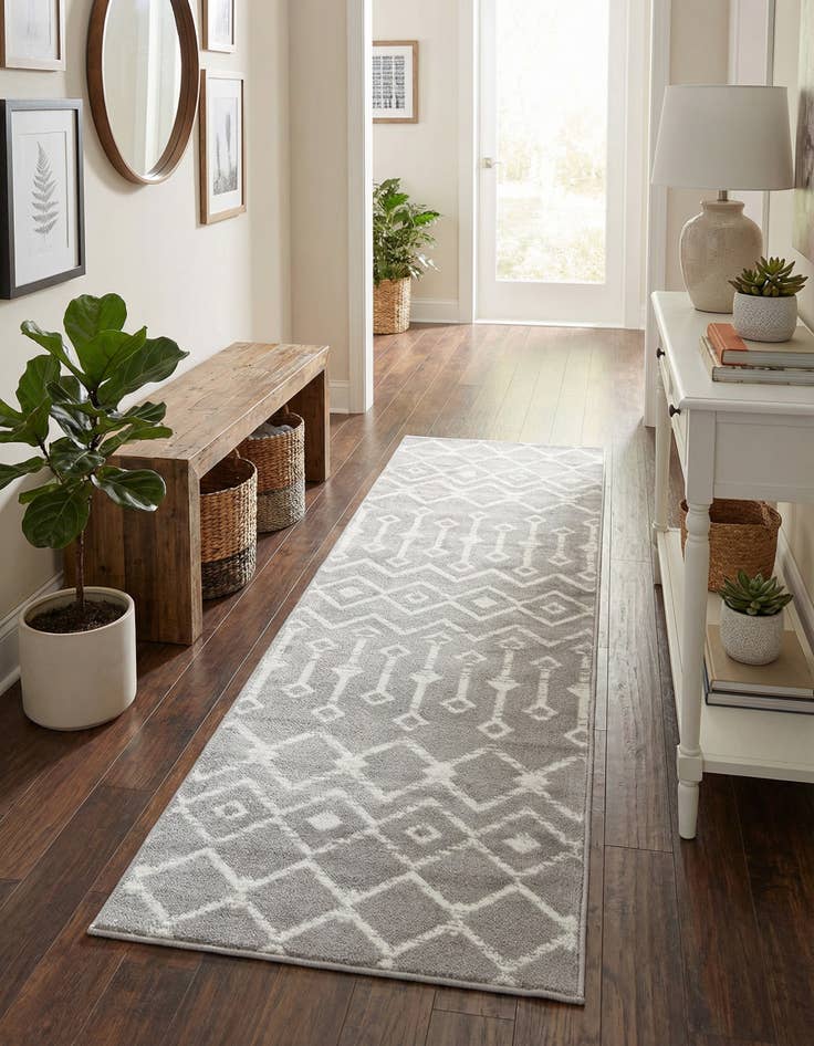 Detail image of 2' x 6' 7 Kasbah Trellis Runner Rug