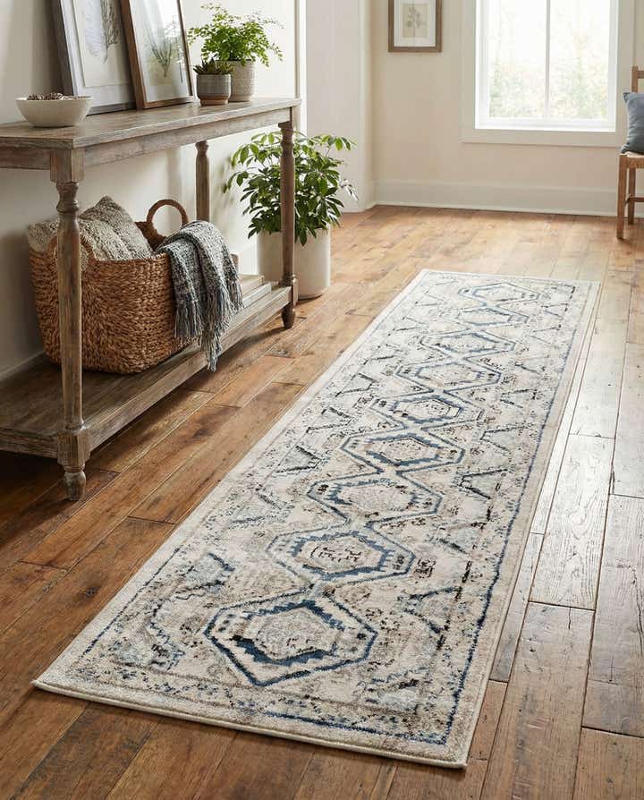 2' x 8' Charlotte Runner Rug