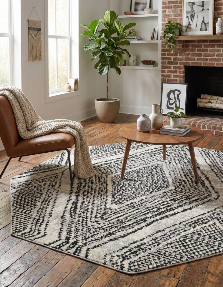 Detail image of 7' 10 x 7' 10 Tagine Octagon Rug