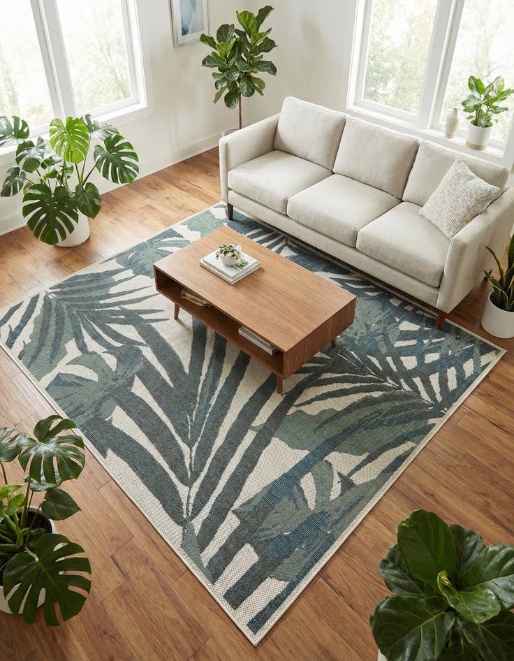 Detail image of 7' 10 x 7' 10  Washable Baja Indoor / Outdoor Square Rug