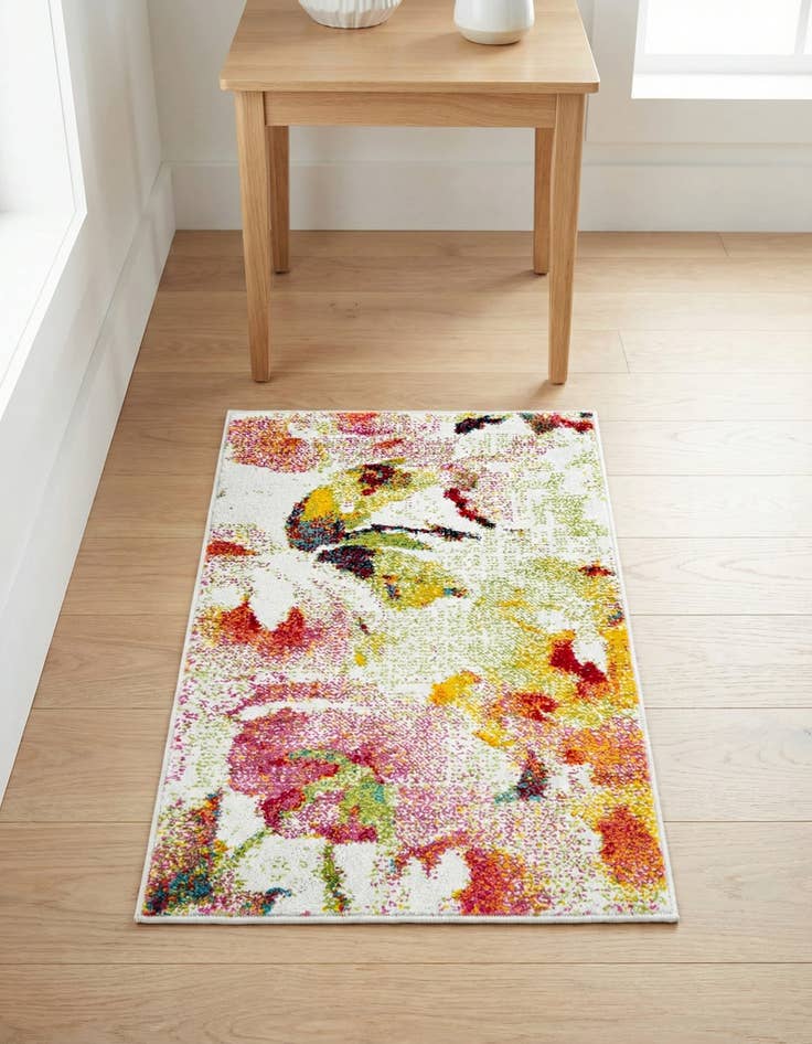 Detail image of 2' x 3' Tuscany Rug