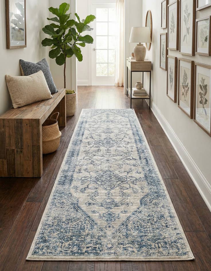 Detail image of 2' 7 x 10' 2 Newport Runner Rug