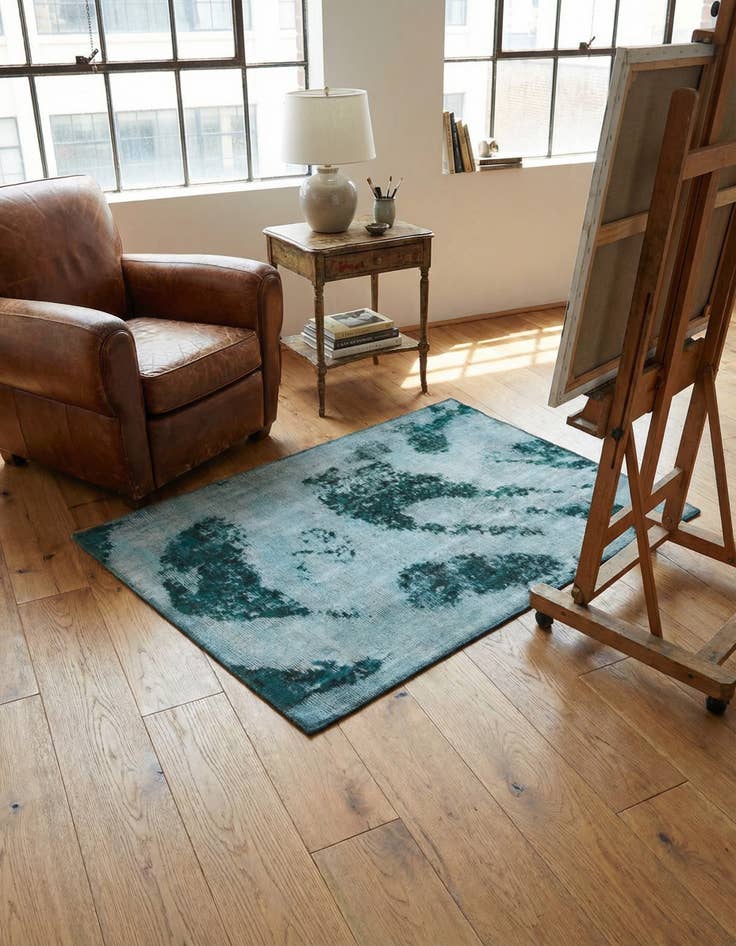 Detail image of 3' 6 x 4' 10 Hand Knotted Ultra Vintage Persian Wool Rug