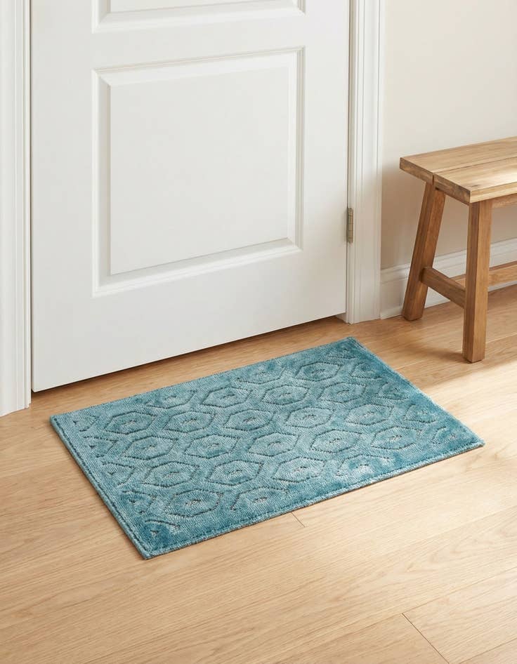 Detail image of 2' x 3'  Washable Trellis Textured Indoor / Outdoor Rug